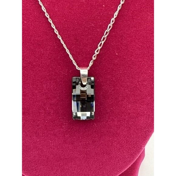 Sterling Silver 18" Chain Necklace with Crystal Pendant – Elegant Jewelry - Picture 2 of 2